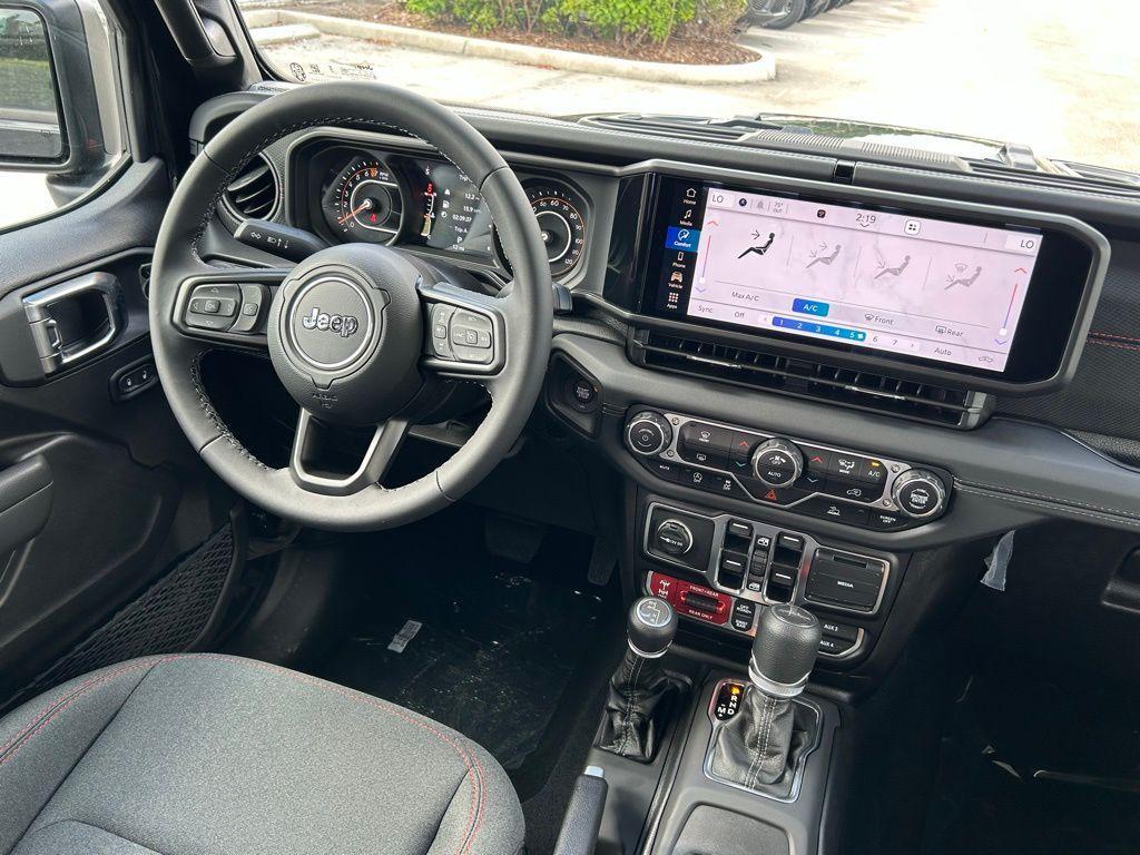 new 2025 Jeep Gladiator car, priced at $47,768