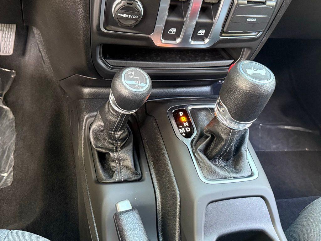new 2025 Jeep Wrangler car, priced at $32,236