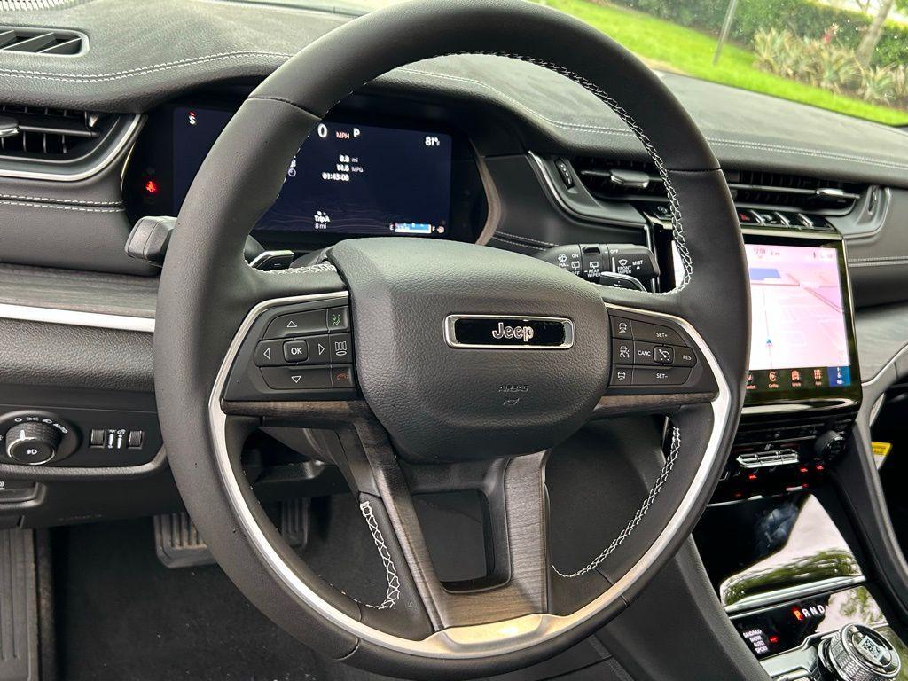 new 2025 Jeep Grand Cherokee car, priced at $44,342