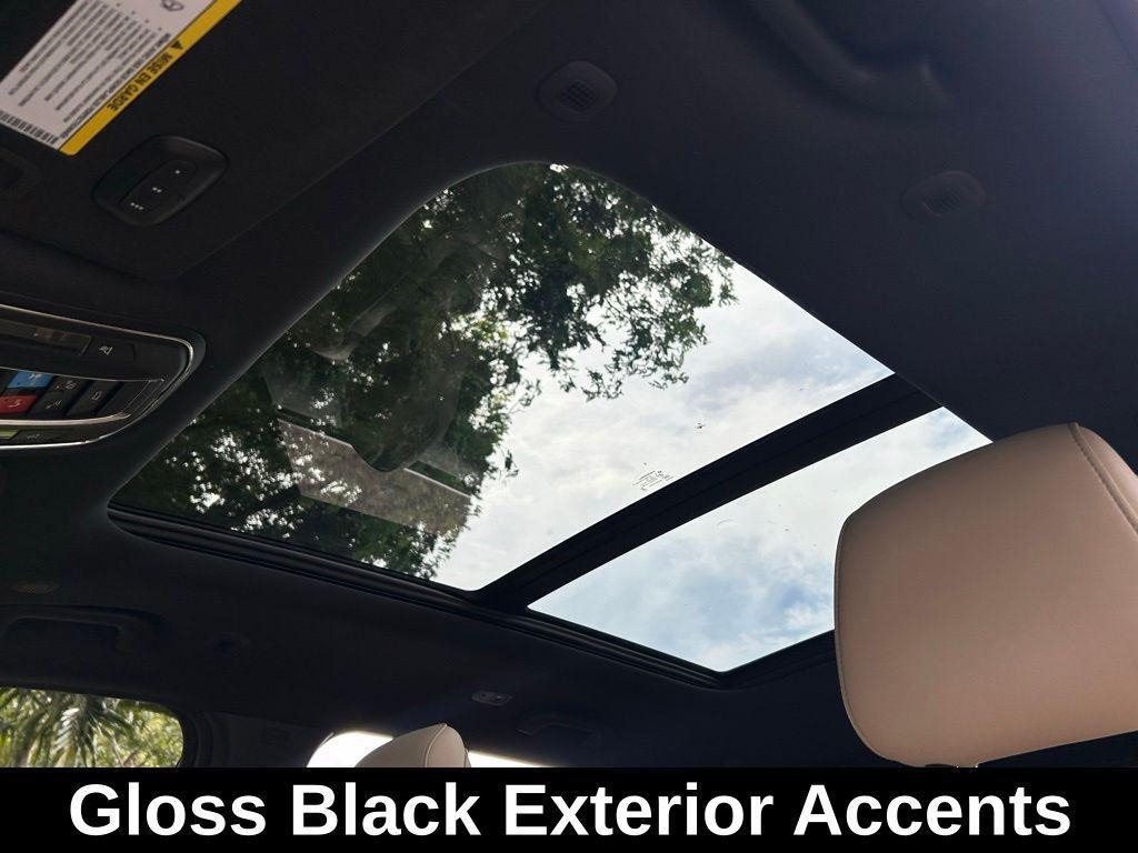 used 2024 Jeep Grand Cherokee car, priced at $38,965