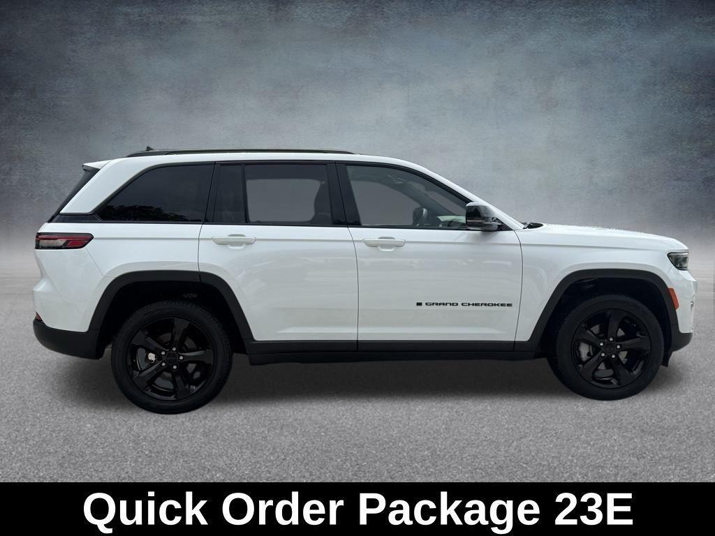 used 2024 Jeep Grand Cherokee car, priced at $38,965