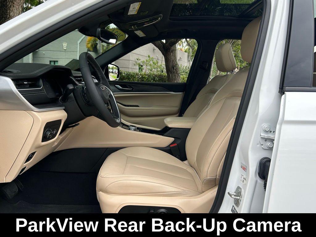 used 2024 Jeep Grand Cherokee car, priced at $38,965