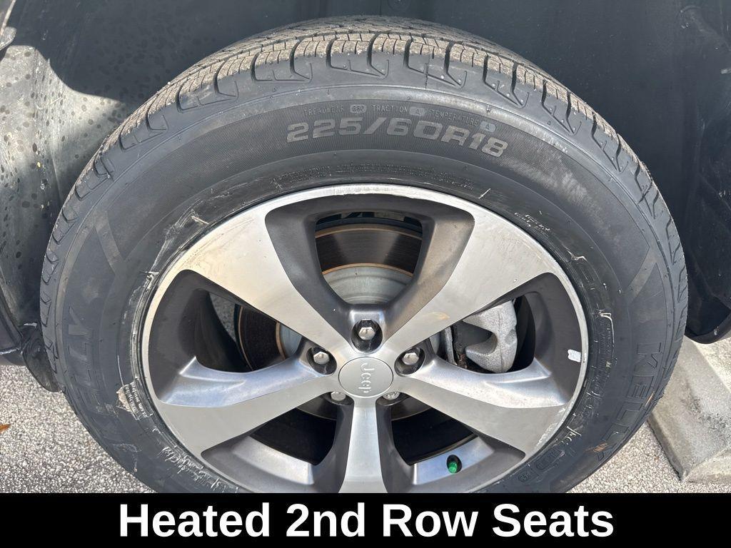 used 2021 Jeep Cherokee car, priced at $22,881