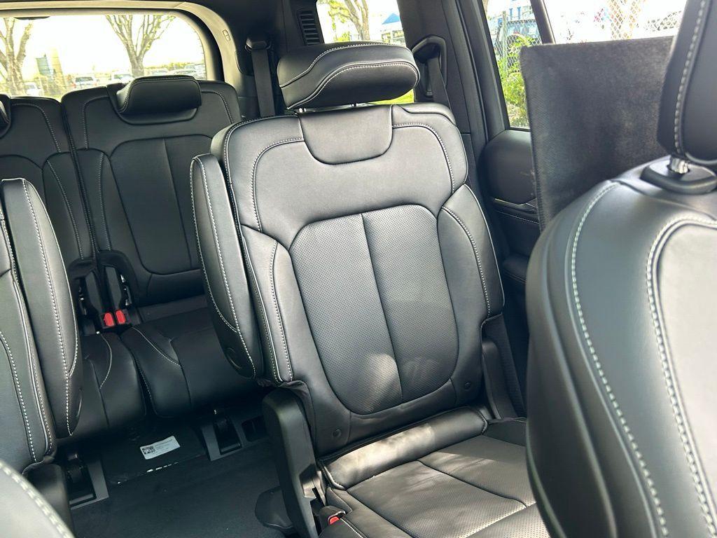 new 2025 Jeep Grand Cherokee L car, priced at $55,618