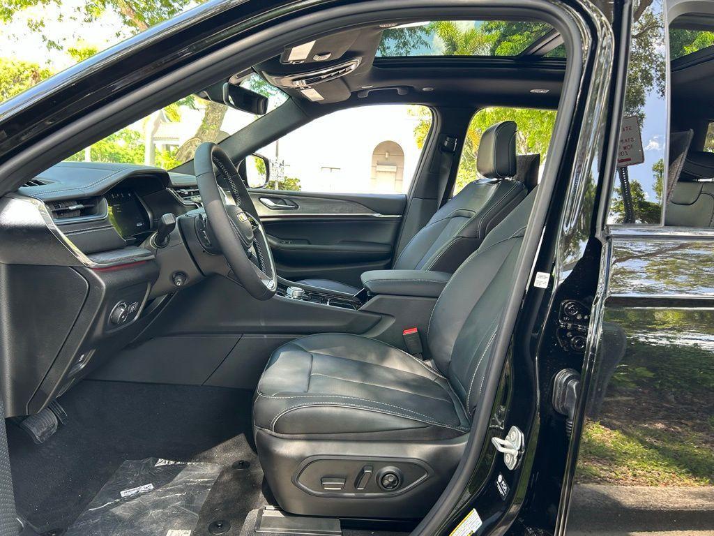 new 2025 Jeep Grand Cherokee L car, priced at $55,618