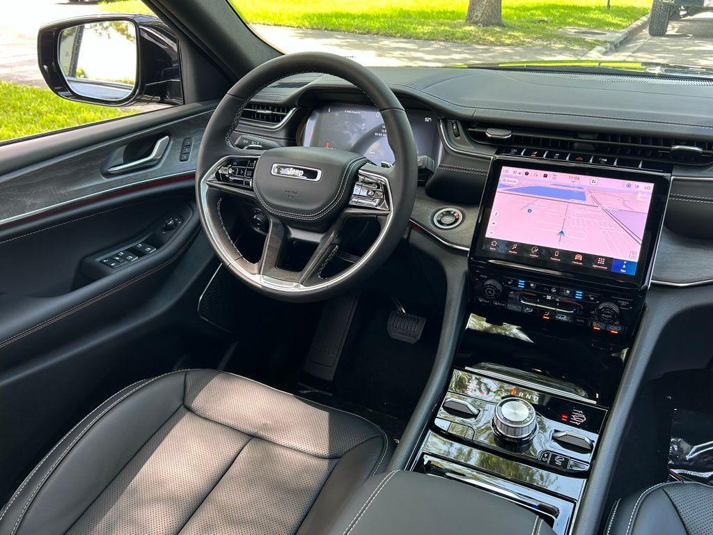 new 2025 Jeep Grand Cherokee L car, priced at $55,618