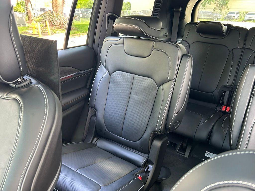 new 2025 Jeep Grand Cherokee L car, priced at $55,618