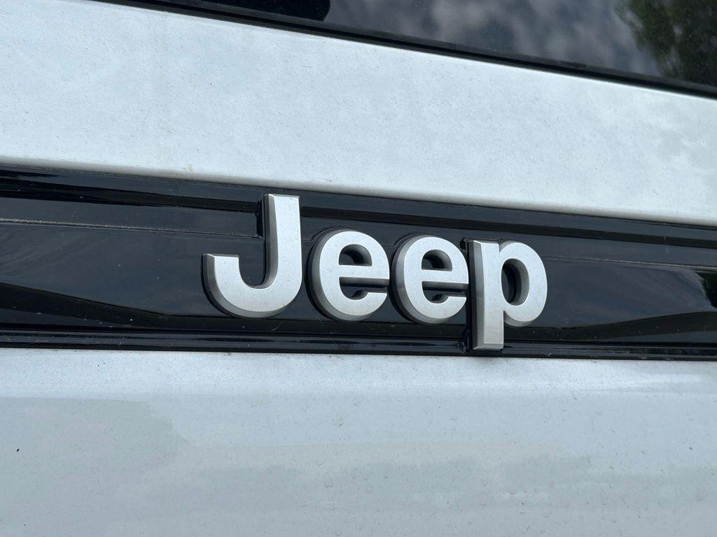 new 2025 Jeep Grand Cherokee car, priced at $34,469