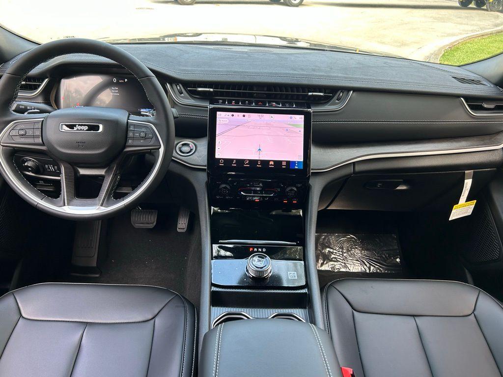 new 2025 Jeep Grand Cherokee L car, priced at $41,200