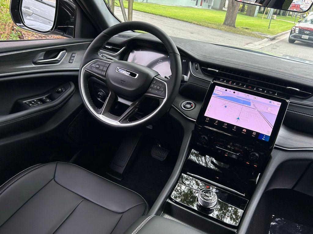 new 2025 Jeep Grand Cherokee L car, priced at $41,200
