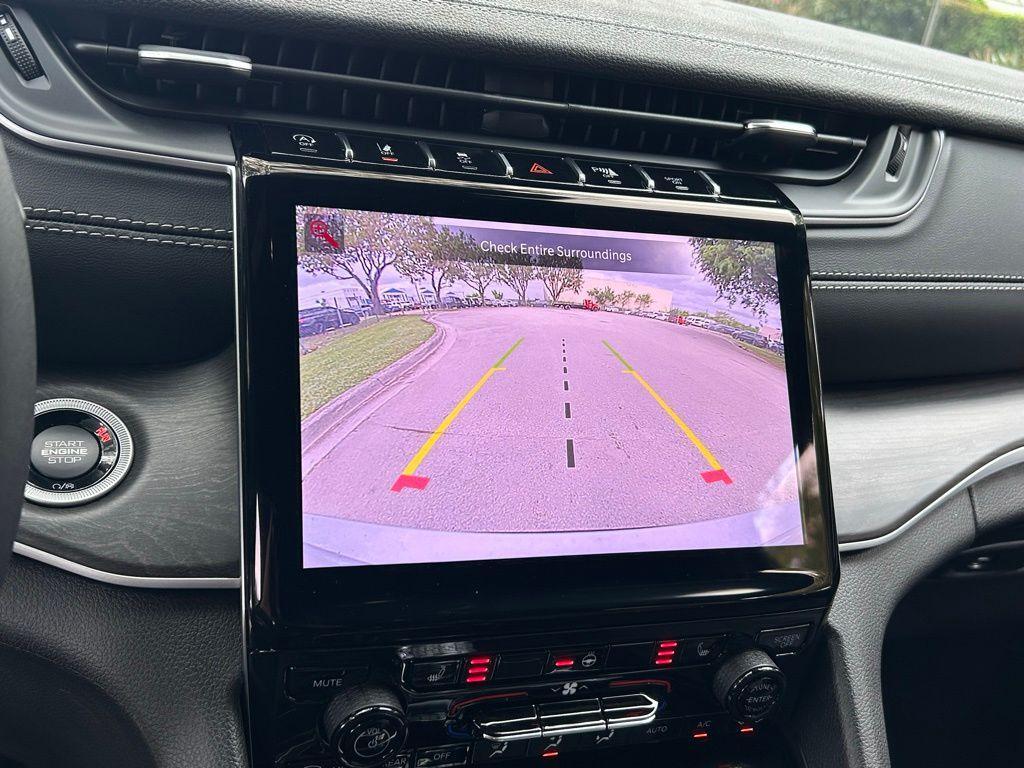new 2025 Jeep Grand Cherokee L car, priced at $41,200