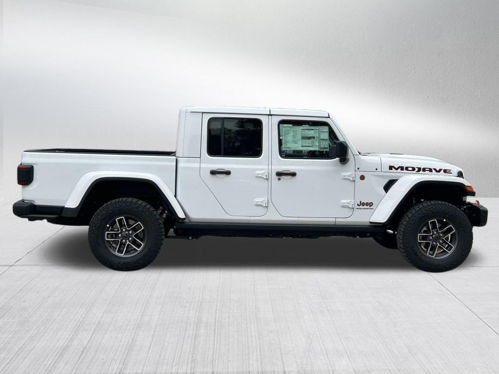 new 2025 Jeep Gladiator car, priced at $59,034