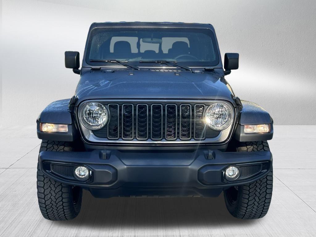 new 2025 Jeep Gladiator car, priced at $44,730