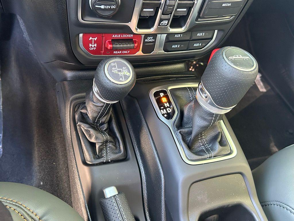 new 2025 Jeep Gladiator car, priced at $52,212