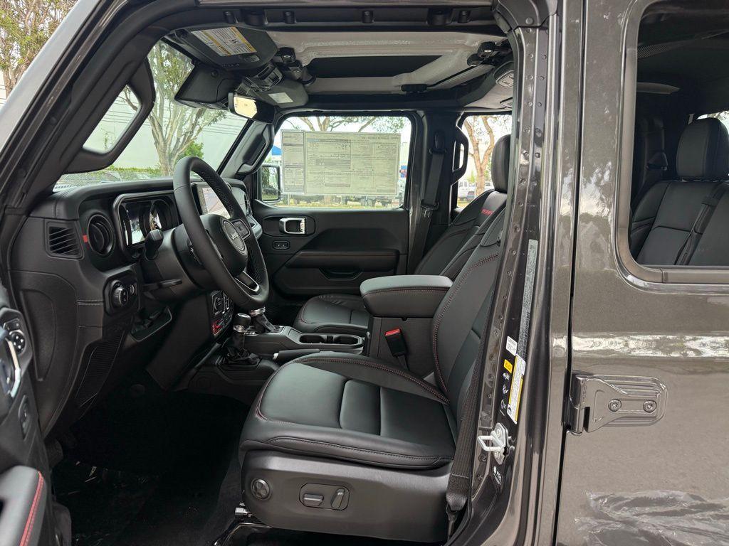 new 2025 Jeep Gladiator car, priced at $51,829