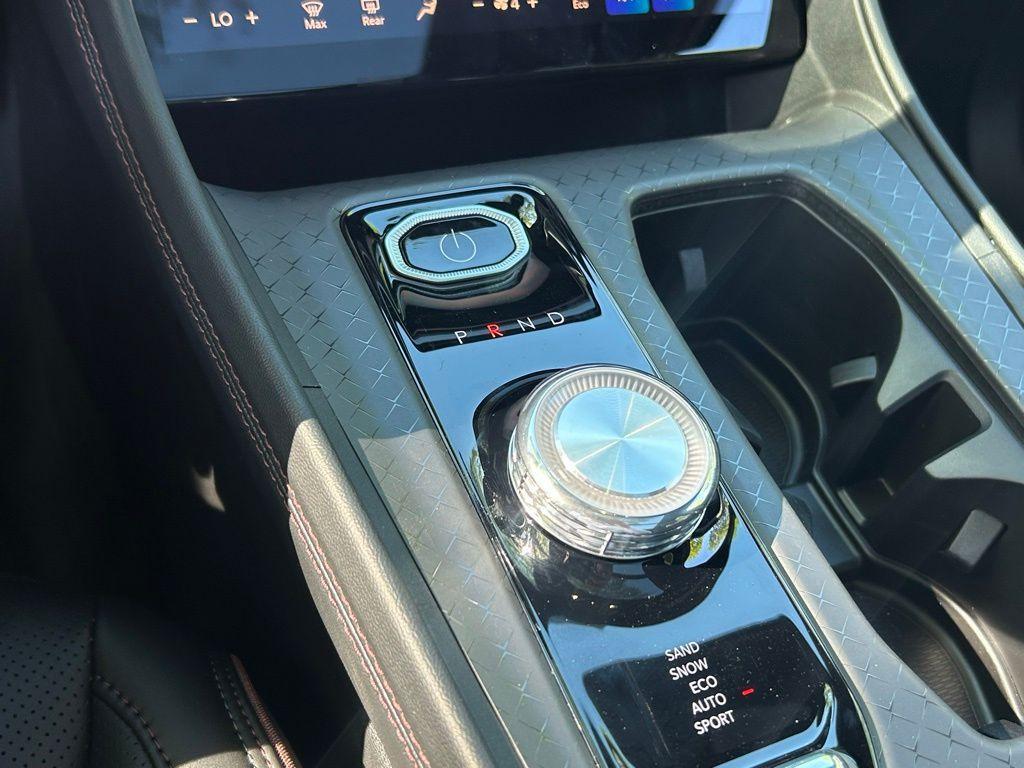 new 2025 Jeep Wagoneer S car, priced at $66,090