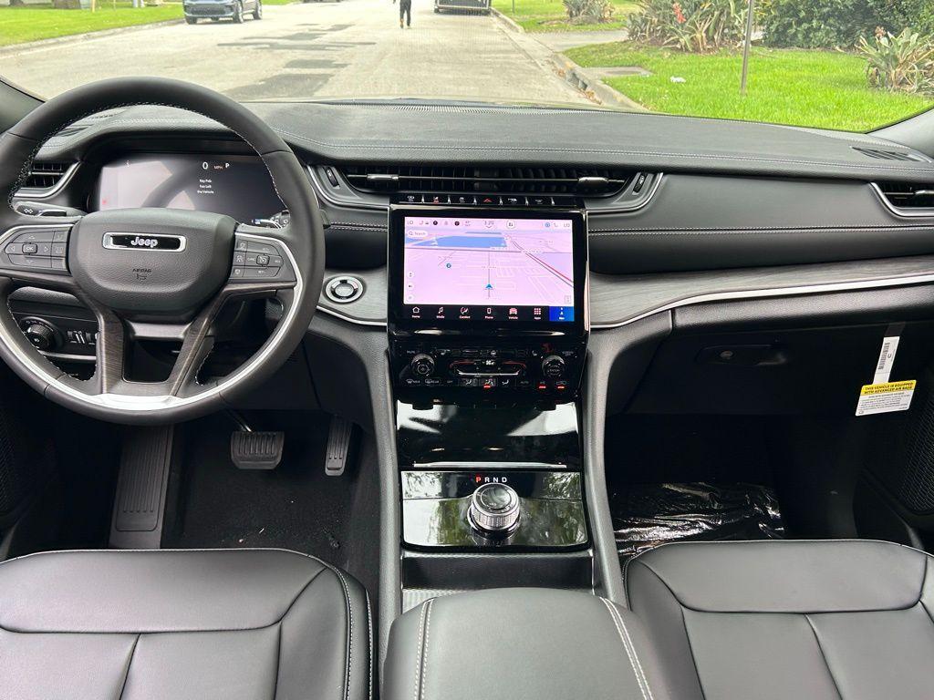 new 2025 Jeep Grand Cherokee L car, priced at $41,200