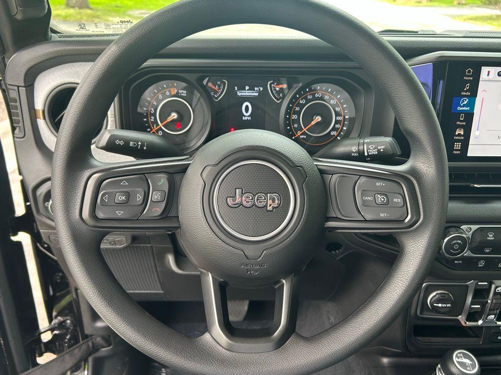 new 2025 Jeep Gladiator car, priced at $41,353