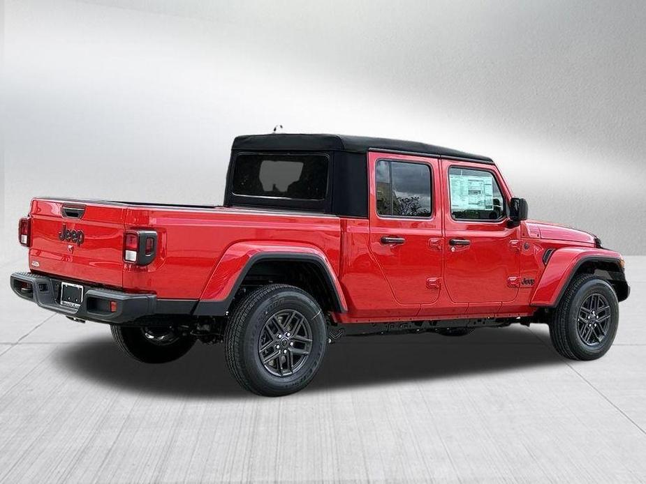 new 2024 Jeep Gladiator car, priced at $37,997