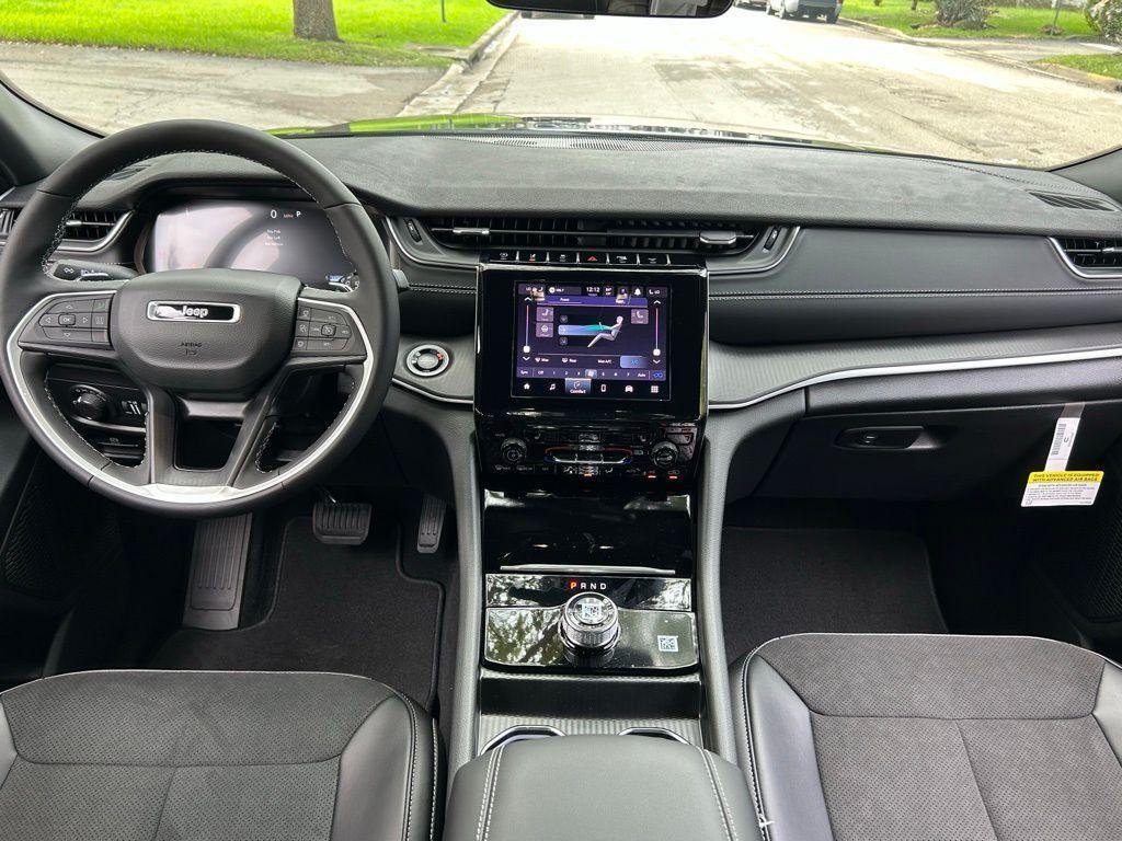 new 2025 Jeep Grand Cherokee L car, priced at $38,566