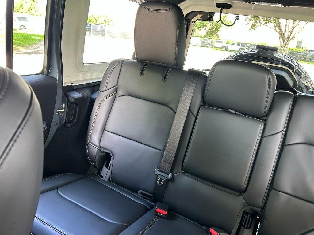 new 2025 Jeep Wrangler car, priced at $99,119