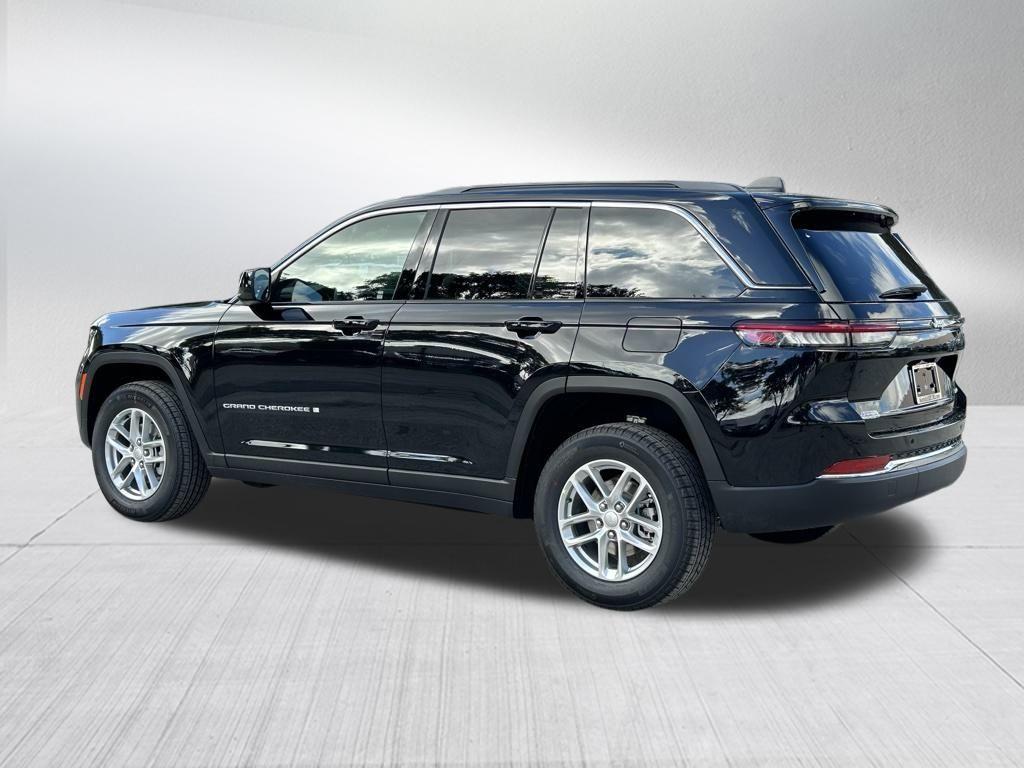 new 2025 Jeep Grand Cherokee car, priced at $33,991