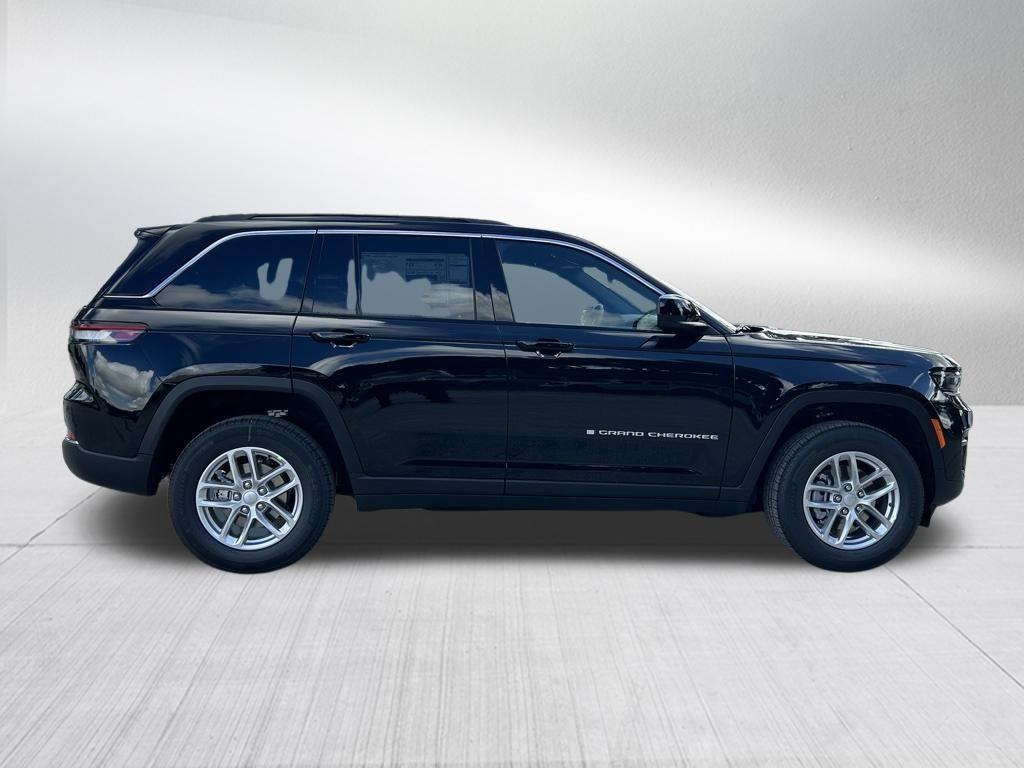 new 2025 Jeep Grand Cherokee car, priced at $33,991