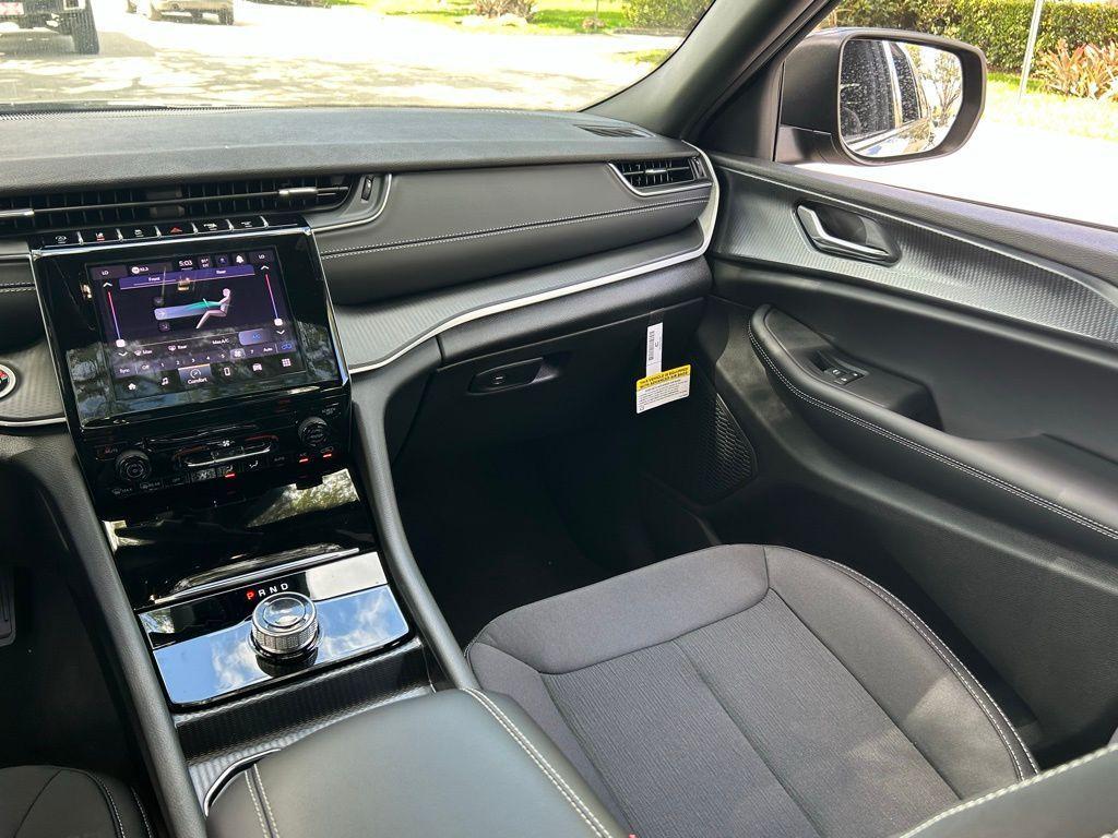 new 2025 Jeep Grand Cherokee L car, priced at $36,243