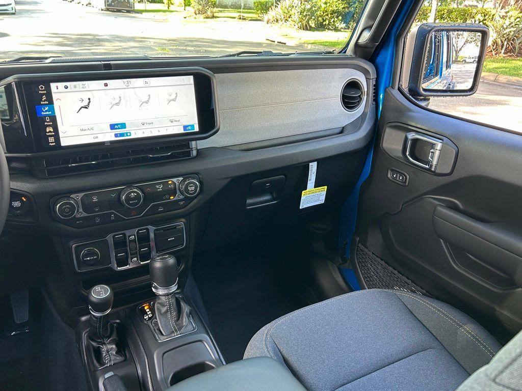 new 2025 Jeep Wrangler car, priced at $42,263