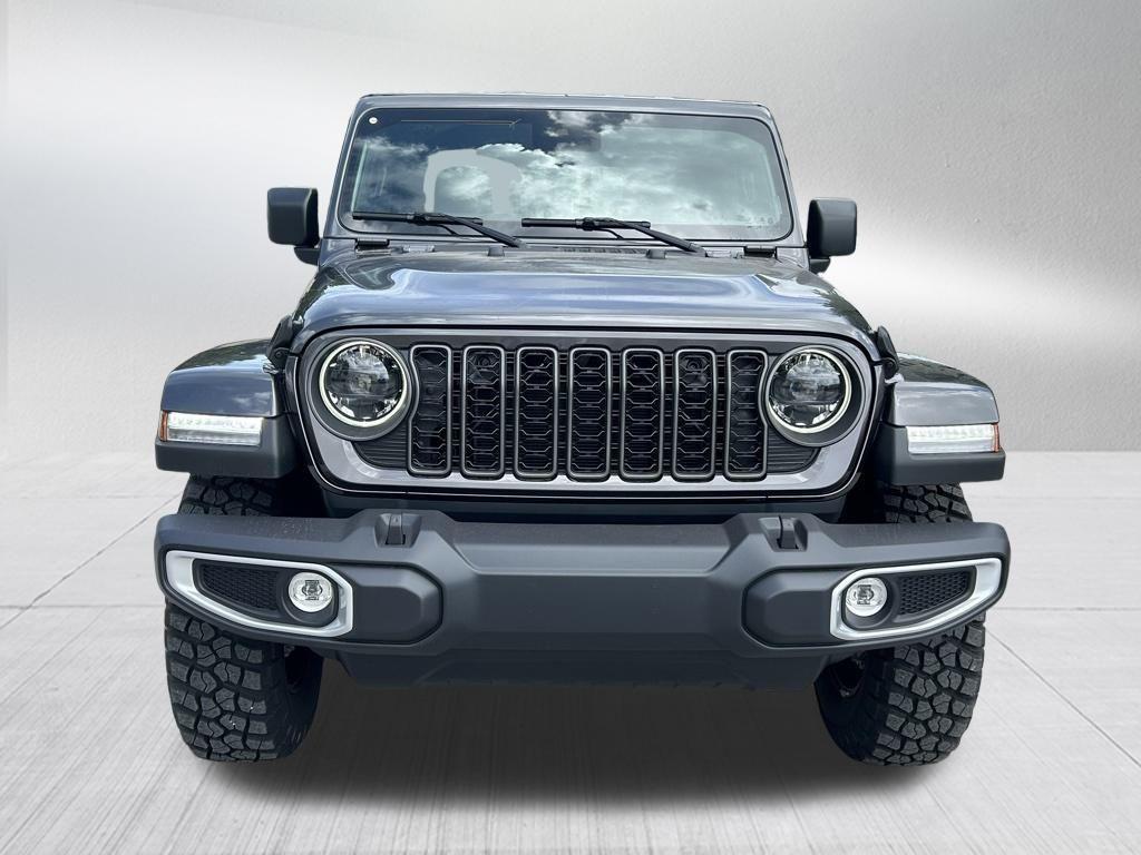 new 2025 Jeep Gladiator car, priced at $43,675