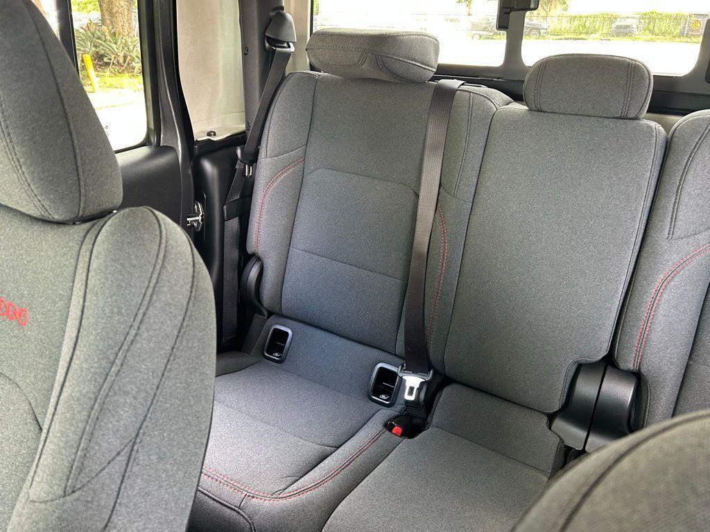 new 2025 Jeep Gladiator car, priced at $46,143