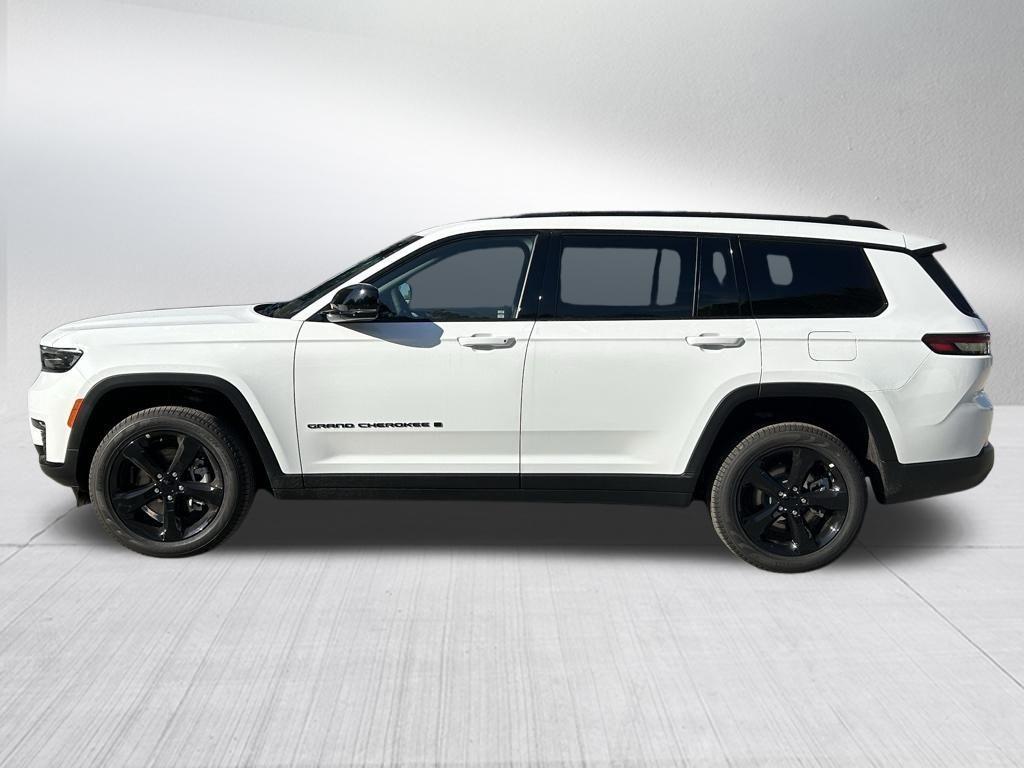 new 2025 Jeep Grand Cherokee L car, priced at $42,017