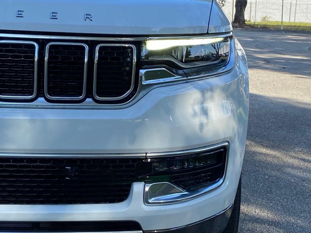 new 2022 Jeep Wagoneer car, priced at $70,885