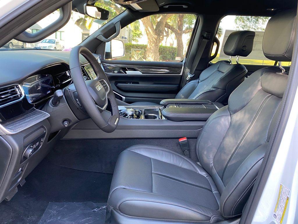 new 2022 Jeep Wagoneer car, priced at $70,885