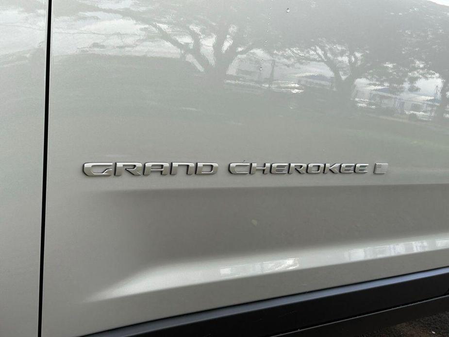 new 2025 Jeep Grand Cherokee car, priced at $33,377