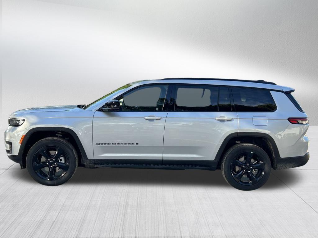 new 2024 Jeep Grand Cherokee L car, priced at $42,441