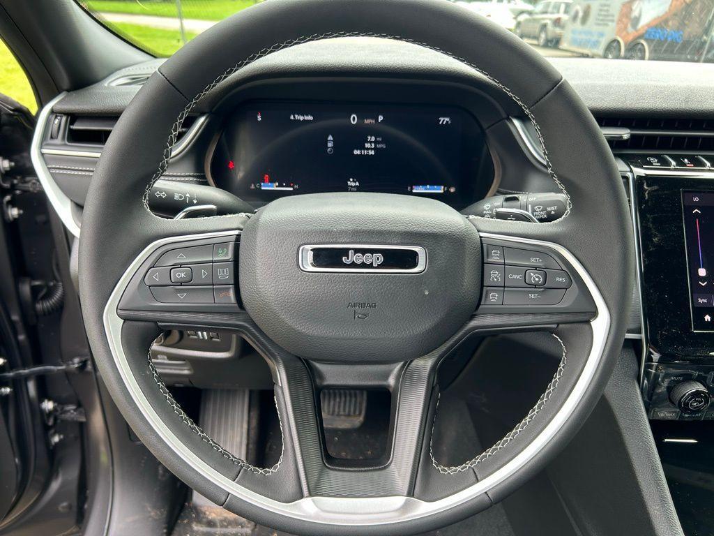 new 2024 Jeep Grand Cherokee car, priced at $34,978