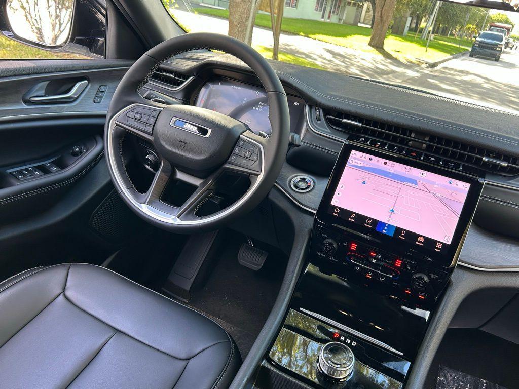 new 2025 Jeep Grand Cherokee L car, priced at $40,659