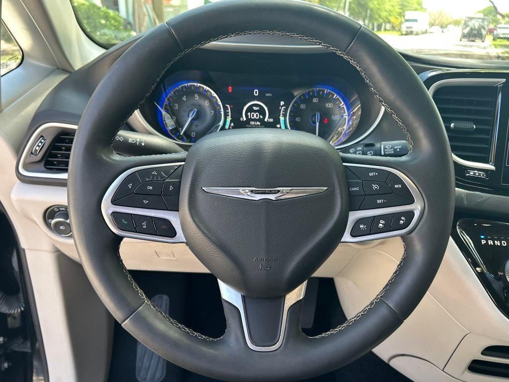 used 2022 Chrysler Pacifica car, priced at $18,988