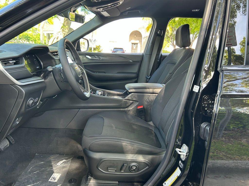 new 2025 Jeep Grand Cherokee L car, priced at $35,614