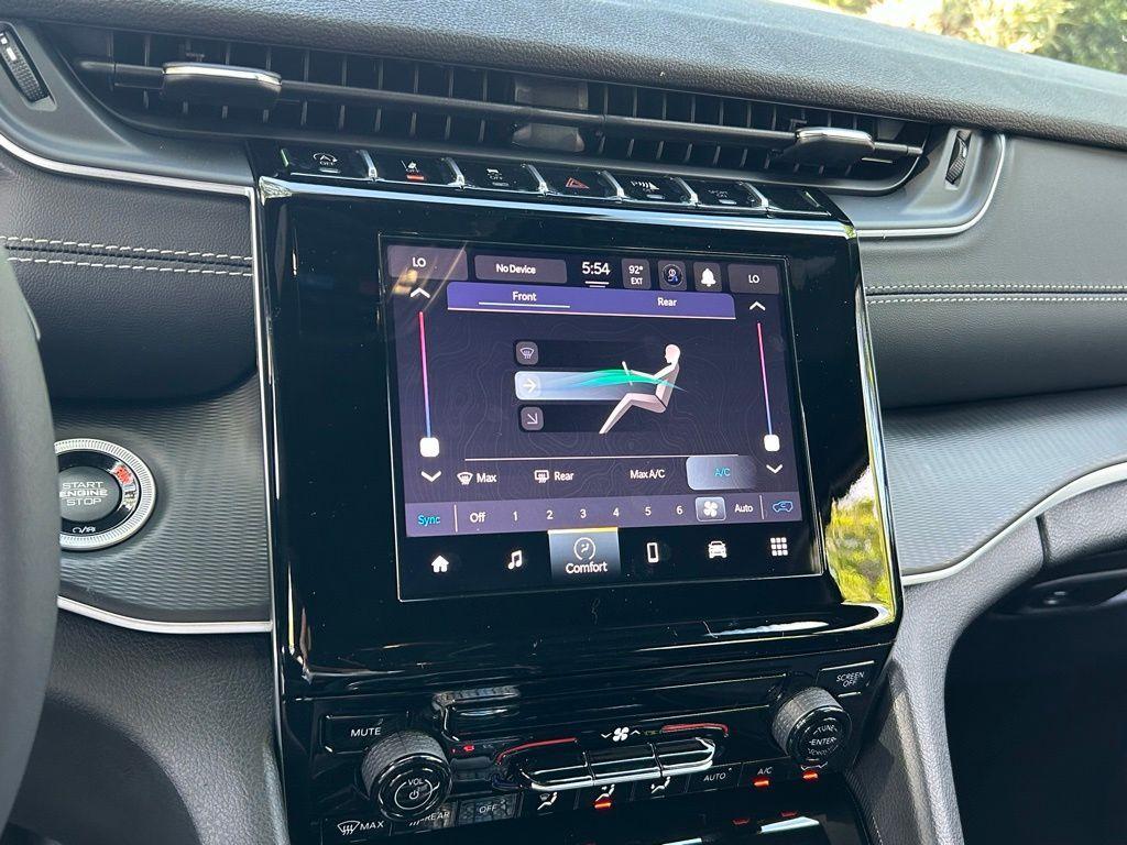 new 2025 Jeep Grand Cherokee L car, priced at $35,614
