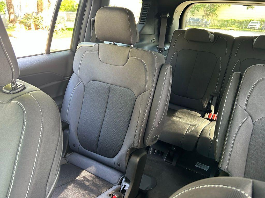 new 2025 Jeep Grand Cherokee L car, priced at $35,614