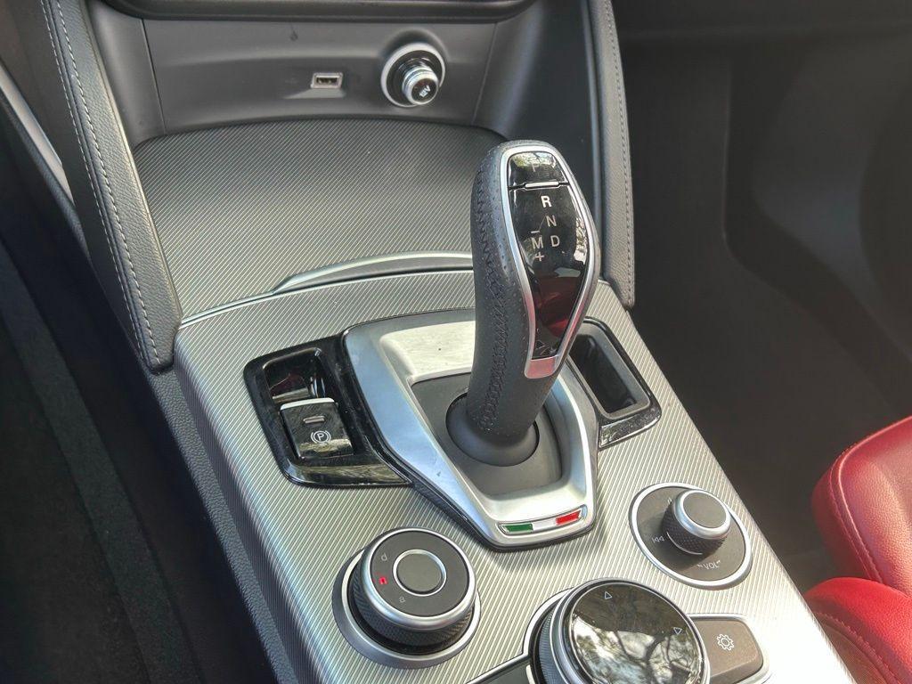 used 2022 Alfa Romeo Stelvio car, priced at $30,686