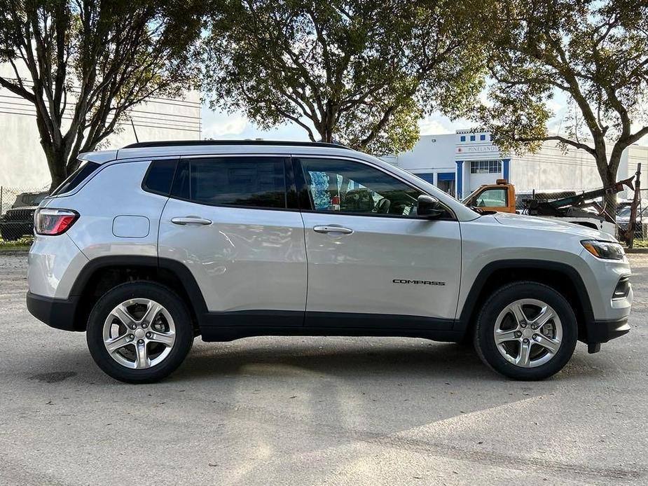 new 2024 Jeep Compass car, priced at $28,095