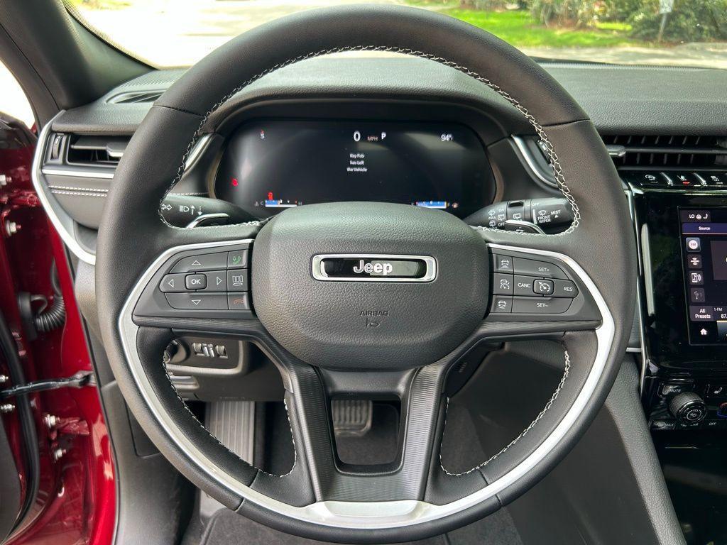 new 2024 Jeep Grand Cherokee L car, priced at $40,319