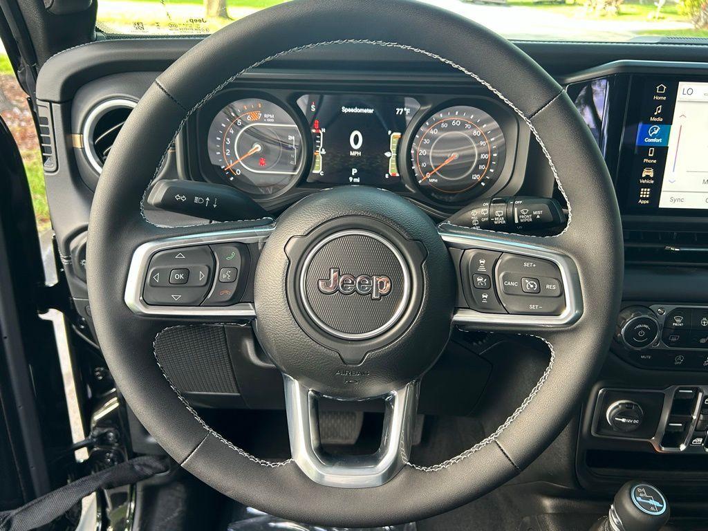 new 2025 Jeep Wrangler car, priced at $48,747