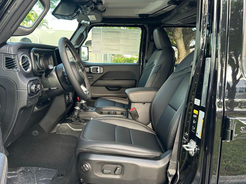 new 2025 Jeep Wrangler car, priced at $48,747