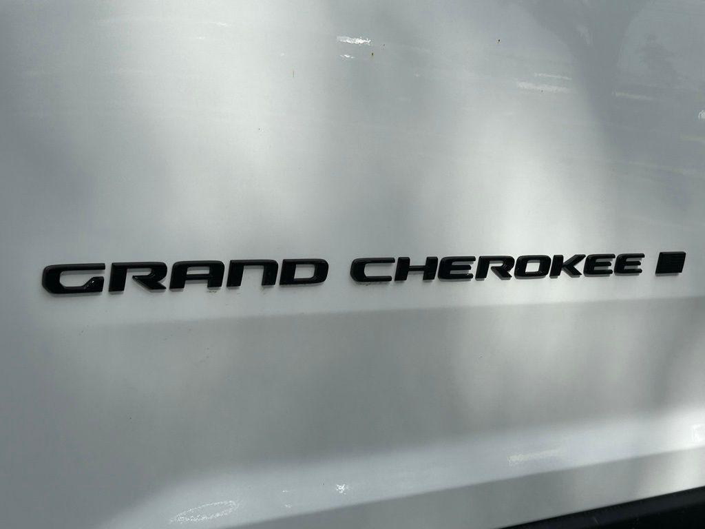 new 2025 Jeep Grand Cherokee L car, priced at $42,017