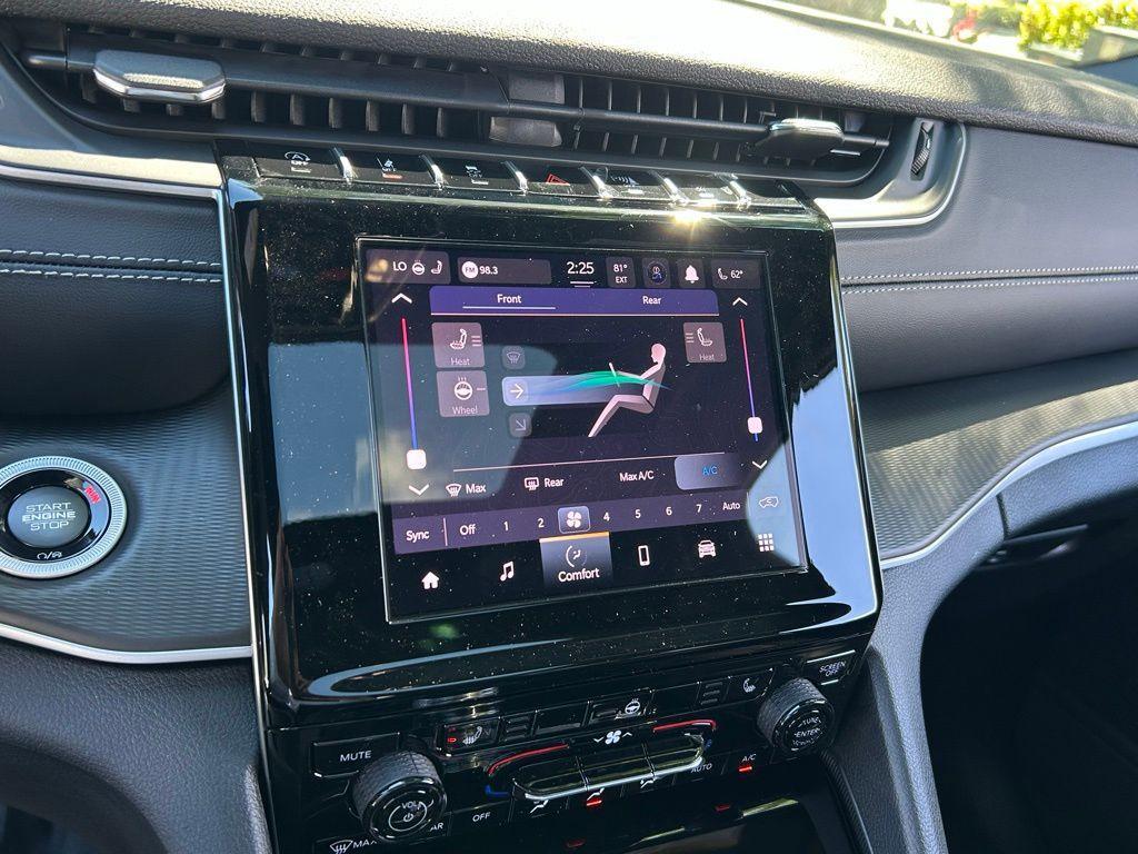 new 2025 Jeep Grand Cherokee L car, priced at $41,021