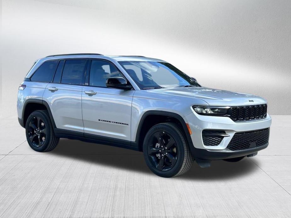 new 2025 Jeep Grand Cherokee car, priced at $42,339